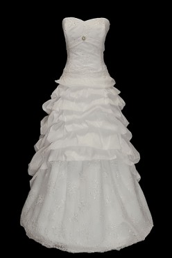 Oryginalna długa suknia ślubna z marszczonym dołem z odpinanym trenem. Sukienka z koronkowym gorsetem zdobionym kamieniami.