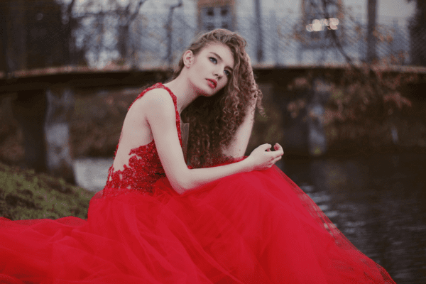 czerwona-suknia-tiulowa-koronkowa-atelier-kama-ostaszewska-4