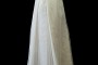 Suknia ślubna ciążowa retro z oryginalną spódnicą, koronkowymi dodatkami, portfelowym dekoltem w szpic oraz upinanym trenem.