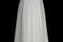 Śliczna suknia ślubna ciążowa odcinana pod biustem z gorsetem wiązanym na plecach i romantycznym paskiem zakończonym kokardą.