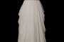 Suknia ślubna z efektem wody na bokach